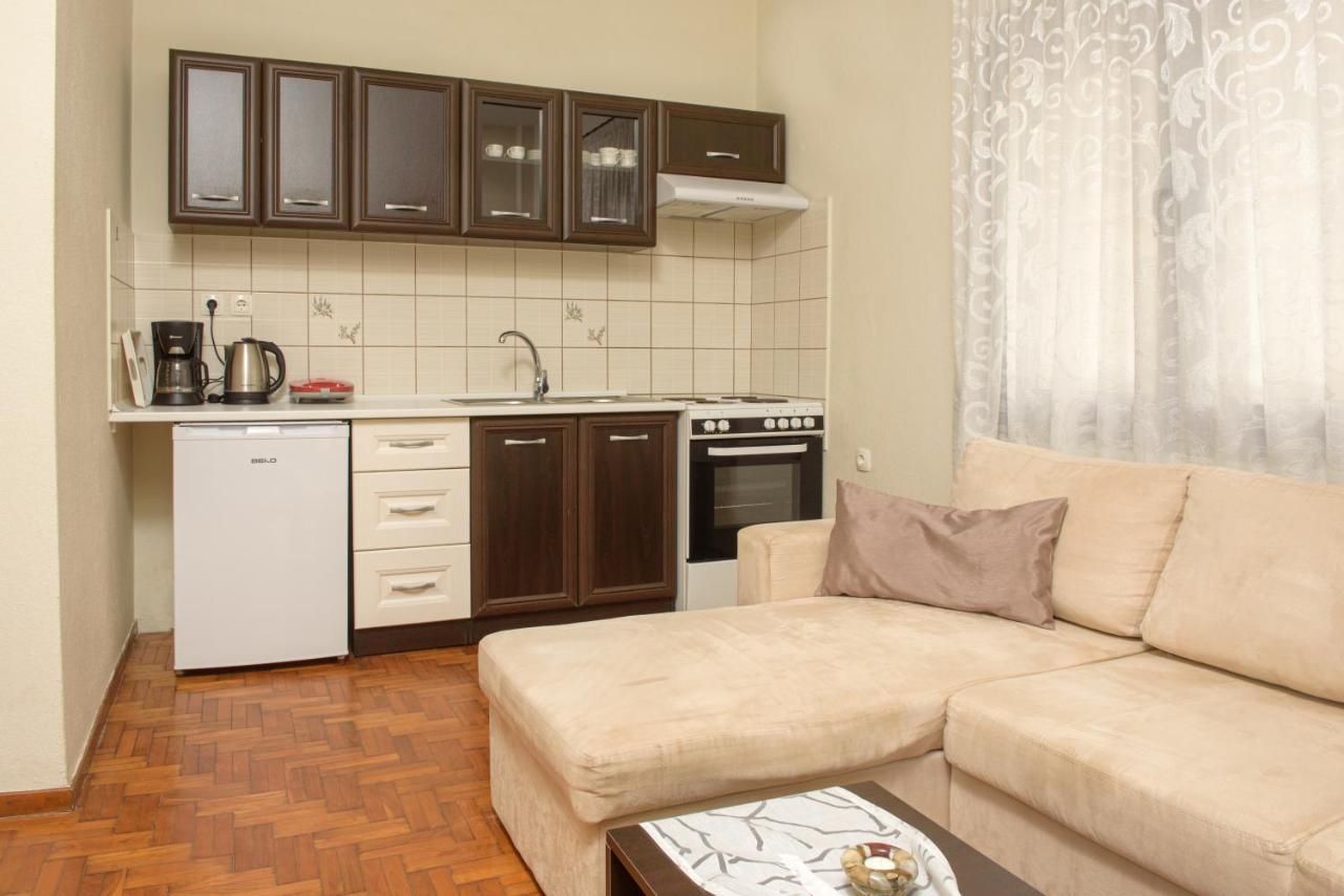 Dili Apartments Ierissos Bagian luar foto