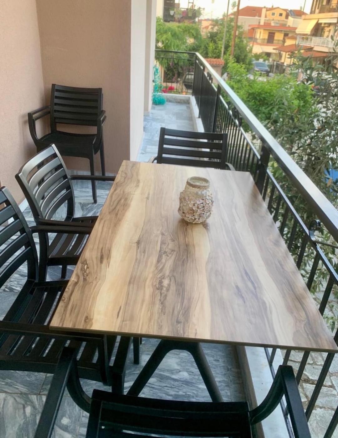 Dili Apartments Ierissos Bagian luar foto
